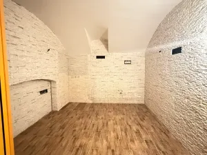 Pronájem obchodního prostoru, Praha - Nové Město, Soukenická, 181 m2