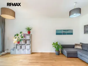 Pronájem rodinného domu, Praha - Dejvice, V Šáreckém údolí, 201 m2