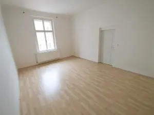 Pronájem bytu 2+1, Praha - Libeň, Zenklova, 74 m2