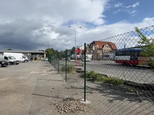 Pronájem komerčního pozemku, Praha - Modřany, Komořanská, 1500 m2