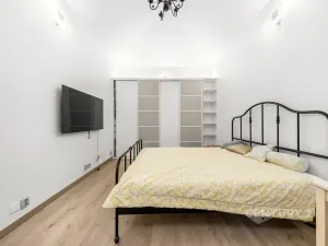 Pronájem bytu 1+1, Praha - Nové Město, Truhlářská, 38 m2