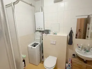 Pronájem bytu 2+kk, Praha - Hloubětín, Slévačská, 46 m2
