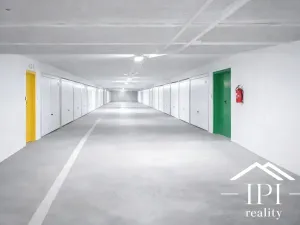 Pronájem garáže, Praha - Hlubočepy, Štěpařská, 18 m2