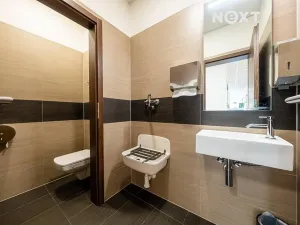 Prodej kanceláře, Pardubice, Na Spravedlnosti, 200 m2