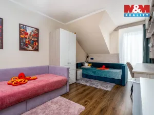 Prodej rodinného domu, Veltrusy, Lomená, 118 m2