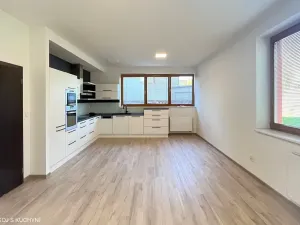 Pronájem bytu 3+kk, Brno, Jezerůvky, 88 m2