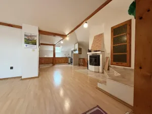 Prodej obchodního prostoru, Benešov nad Ploučnicí, Krátká, 449 m2