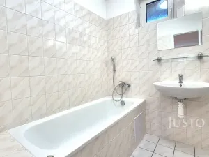 Pronájem bytu 2+kk, Písek, V Portyči, 65 m2