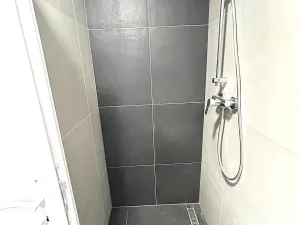 Pronájem bytu 1+kk, Praha - Vysočany, U vinných sklepů, 18 m2