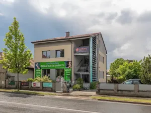 Prodej rodinného domu, Jesenice, Budějovická, 340 m2