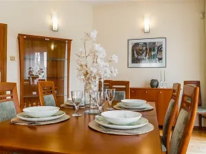 Prodej rodinného domu, Zeleneč, Zahradní, 203 m2