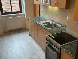Pronájem bytu 3+1, Praha - Radotín, Horymírovo náměstí, 94 m2