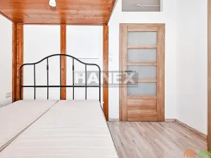 Prodej atypického bytu, Praha - Vršovice, Žitomírská, 47 m2