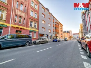 Prodej bytu 3+1, Cheb, Valdštejnova, 86 m2