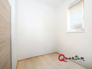 Pronájem bytu 1+kk, Praha - Košíře, Plzeňská, 35 m2