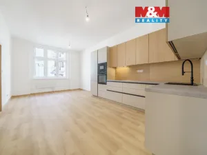 Prodej bytu 3+kk, Karlovy Vary, Raisova, 72 m2