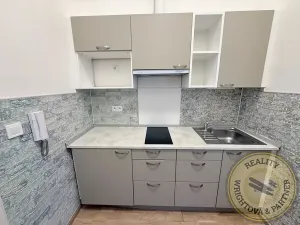 Prodej bytu 1+kk, Praha - Libeň, Zenklova, 29 m2