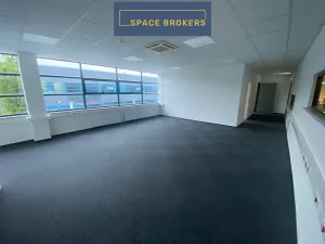 Pronájem skladu, Brno, 2021 m2