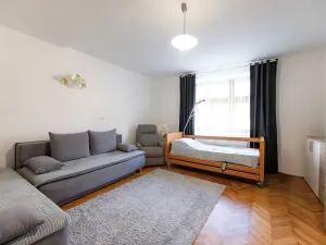 Prodej činžovního domu, Uherské Hradiště, Svatojiřské nábřeží, 293 m2