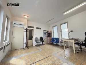 Pronájem kanceláře, Horní Bříza, Sídlištní, 30 m2