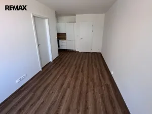 Pronájem bytu 2+kk, Praha - Dolní Měcholupy, Honzíkova, 44 m2