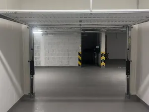 Pronájem skladu, Praha - Vysočany, Poděbradská, 20 m2