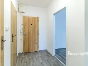 Pronájem bytu 1+1, Ústí nad Labem - Krásné Březno, Rozcestí, 40 m2