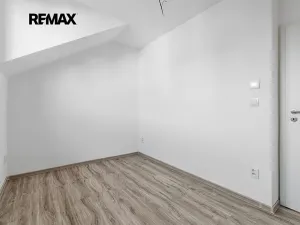 Pronájem bytu 4+kk, Vochov, 80 m2