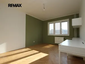 Pronájem bytu 2+1, Praha - Malešice, Troilova, 53 m2