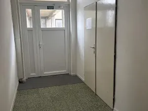 Pronájem skladu, Brno, Hněvkovského, 37 m2