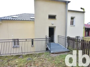 Pronájem bytu 3+kk, Karlovy Vary, Táborská, 80 m2