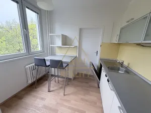 Pronájem bytu 3+1, Praha - Hlubočepy, Dreyerova, 72 m2
