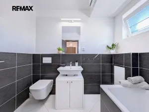 Prodej bytu 2+kk, Praha - Hlubočepy, Hugo Haase, 55 m2