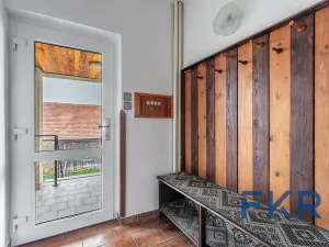 Prodej rodinného domu, Mlečice, 234 m2