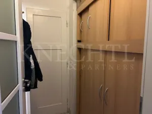 Prodej bytu 3+1, Ostrov, Hlavní třída, 76 m2