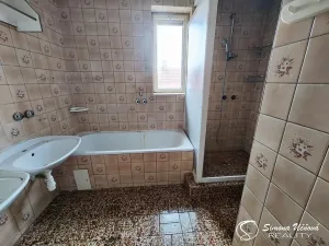 Prodej vícegeneračního domu, Makov, 286 m2