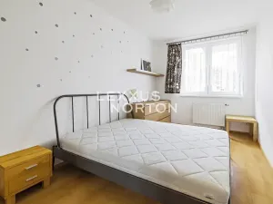 Pronájem bytu 2+kk, Praha - Vysočany, Pod Harfou, 46 m2