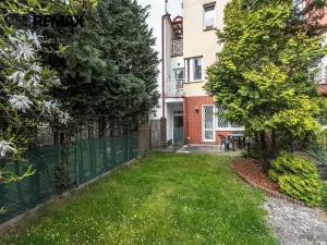 Prodej rodinného domu, Praha - Kyje, Hajní, 330 m2