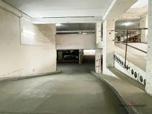 Prodej garážového stání, Praha - Střížkov, Lovosická, 18 m2