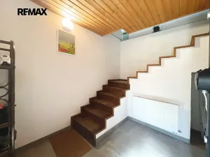 Pronájem atypického bytu, Drahelčice, V Brance, 164 m2