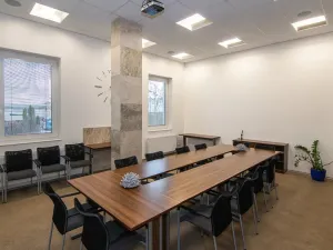 Pronájem kanceláře, Praha - Horní Počernice, Plkovská, 112 m2