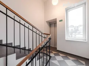 Prodej bytu 2+kk, Praha - Libeň, V zahradách, 40 m2