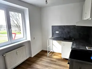 Pronájem bytu 1+1, Chvaletice, Obránců míru, 29 m2