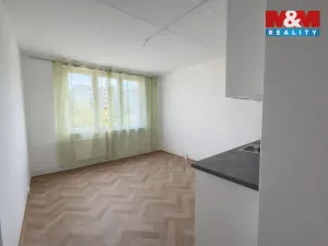 Pronájem bytu 1+1, Louny, Kpt. Nálepky, 36 m2