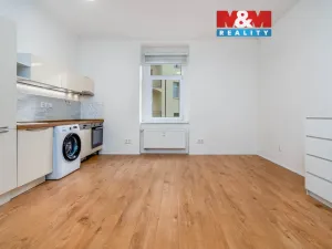 Pronájem bytu 1+kk, Praha - Vysočany, Spojovací, 35 m2