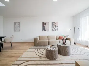 Prodej bytu 2+kk, Praha - Hloubětín, Mochovská, 63 m2