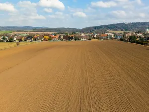 Prodej pozemku pro bydlení, Dolany, 10038 m2