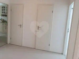 Pronájem bytu 3+1, Praha - Žižkov, Na rovnosti, 75 m2