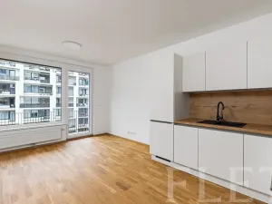 Pronájem bytu 1+kk, Praha - Vysočany, Smržových, 31 m2