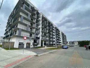 Pronájem bytu 2+kk, Praha - Vysočany, Smržových, 55 m2